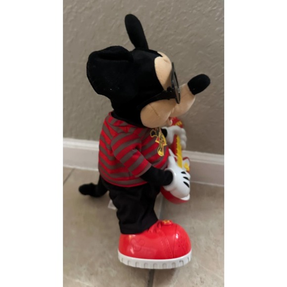 Fisher Price Disney’s Rock Star Mickey Mouse - Picture 11 of 16